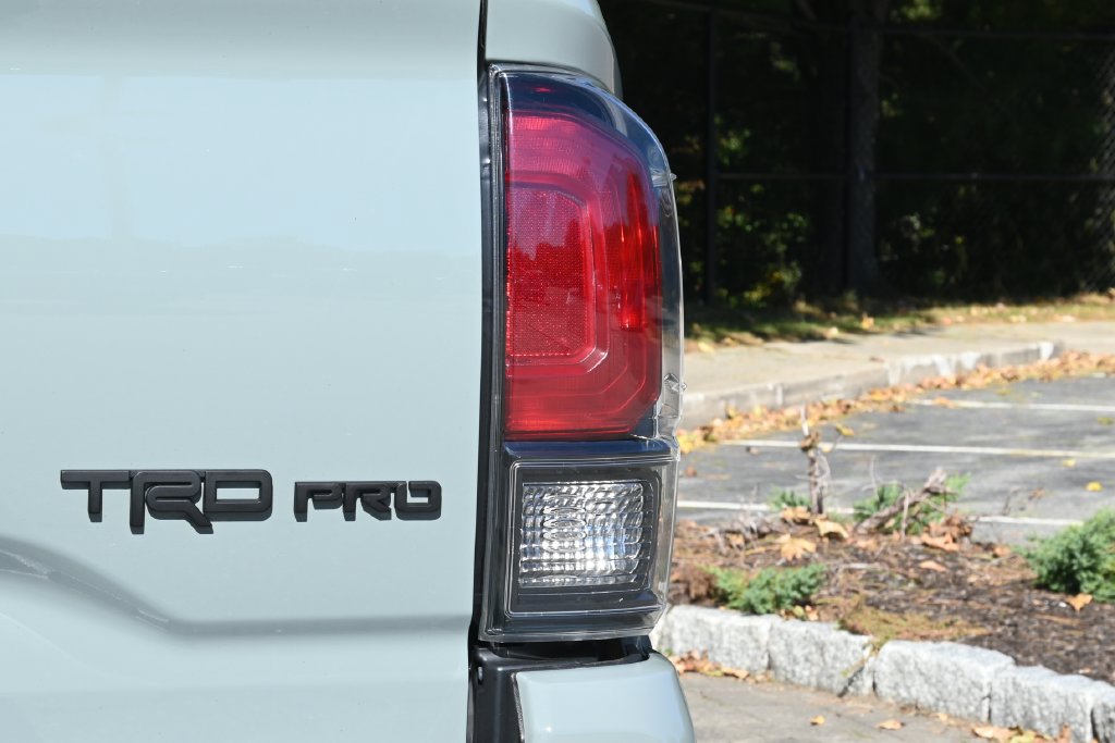 Used 2021 Toyota Tacoma TRD Pro AWD/4WD image 13