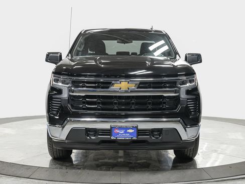 Used 2025 Chevrolet Silverado 1500 LT AWD/4WD image 10
