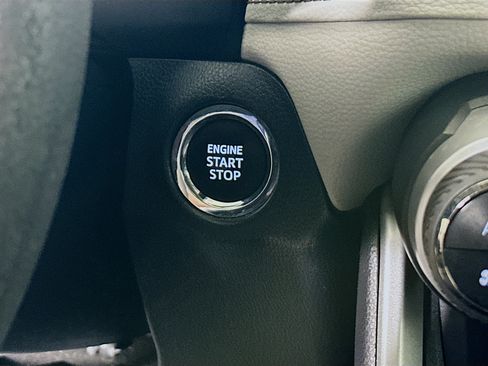 Used 2023 Toyota RAV4 XLE FWD image 20