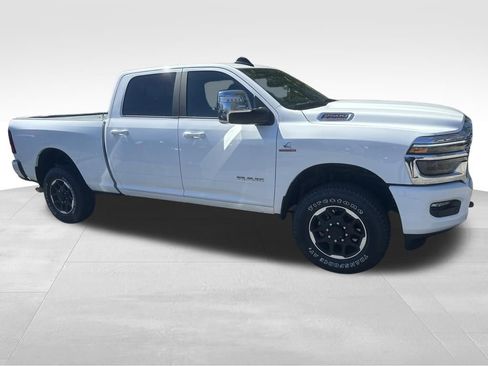 Used 2026 RAM 2500 Laramie AWD/4WD image 8