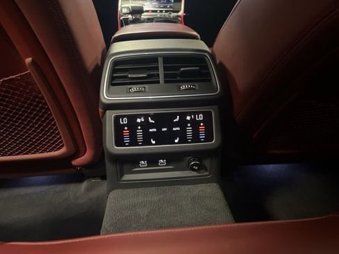 Used 2021 Audi S6 Premium Plus w/ S Sport Package image 29