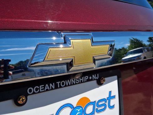Used 2017 Chevrolet Trax Premier w/ Driver Confidence II Package AWD/4WD image 29