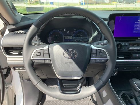 New 2026 Toyota Grand Highlander AWD Hybrid image 28