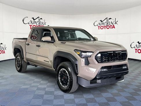 Used 2026 Toyota Tacoma TRD Off-Road w/ TRD Off Road Premium Package AWD/4WD image 3