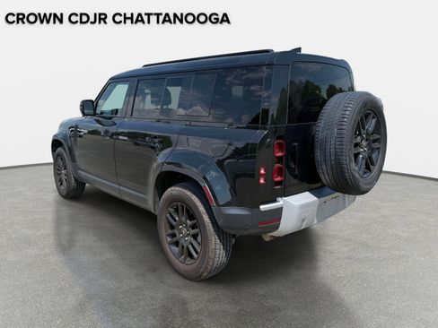 Used 2025 Land Rover Defender 110 S AWD/4WD image 4