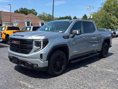 Used 2024 GMC Sierra 1500 Elevation w/ Elevation Premium Package AWD/4WD image 3