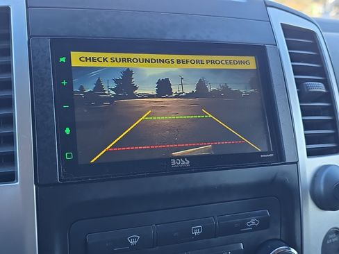 Used 2014 Nissan Xterra S image 29