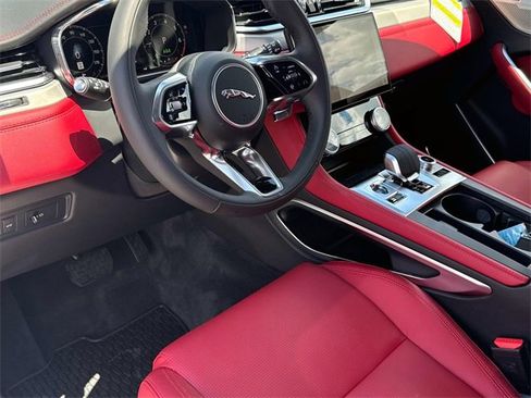New 2026 Jaguar F-PACE R-Dynamic S image 29