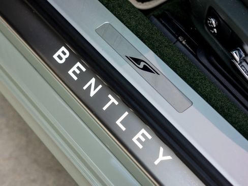 Used 2023 Bentley Continental GT Mulliner AWD/4WD image 19