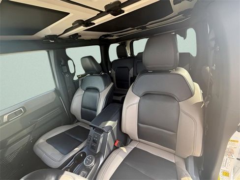 Used 2024 Ford Bronco Wildtrak image 24