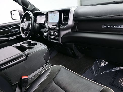 Used 2023 RAM 1500 Laramie AWD/4WD image 16