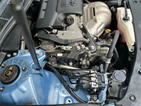 Used 2012 Toyota Camry LE image 28