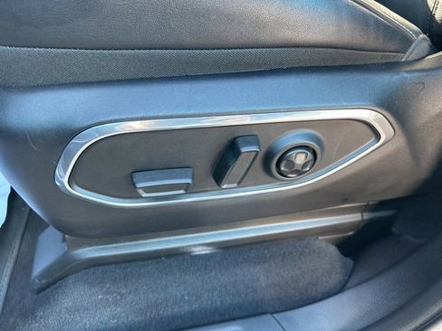 Used 2023 Jeep Wagoneer L Series II image 20