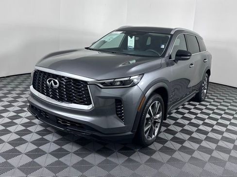 Certified 2023 INFINITI QX60 Luxe image 3