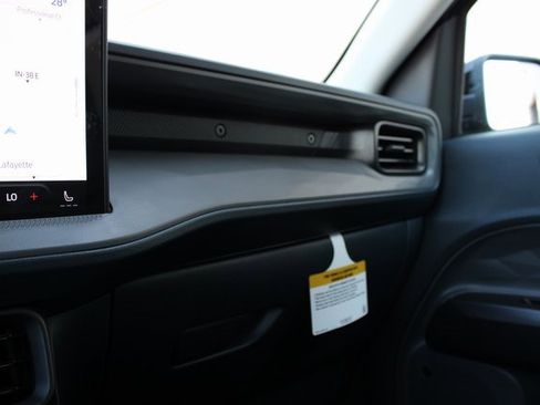 New 2025 Ford Maverick Lariat w/ Black Appearance Package image 6