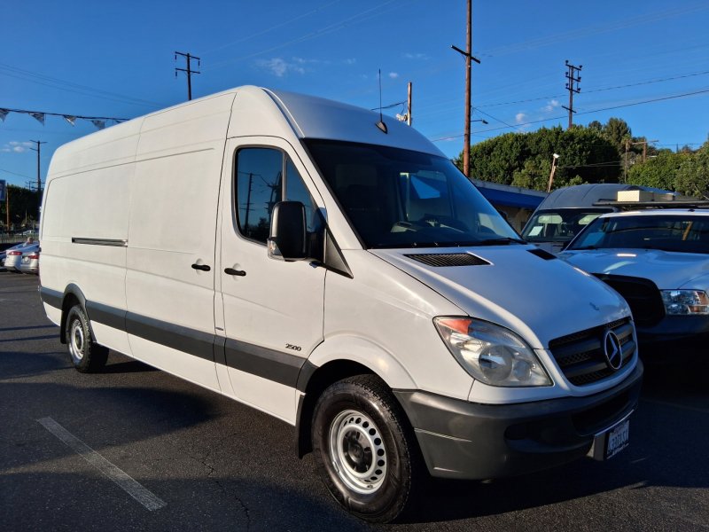 Used 2013 Mercedes-Benz Sprinter 2500 w/ Premium Pkg image 1