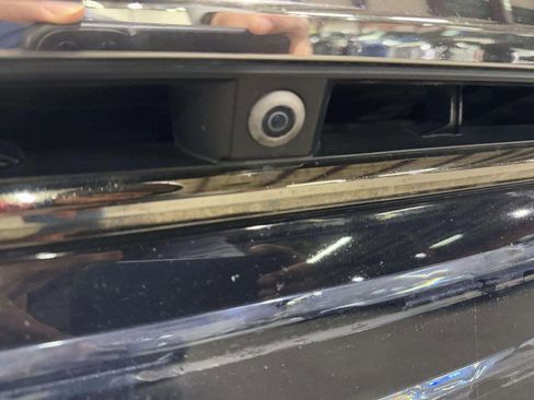 Used 2019 Genesis G90 5.0 Ultimate image 16