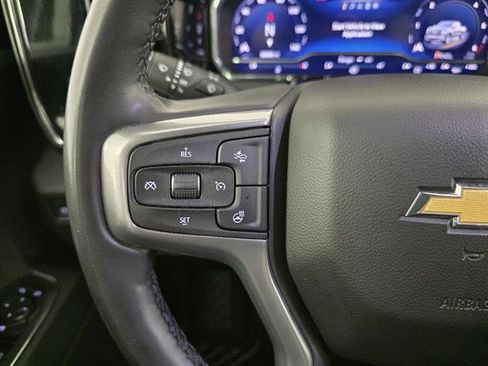 Used 2025 Chevrolet Silverado 1500 LT AWD/4WD image 30