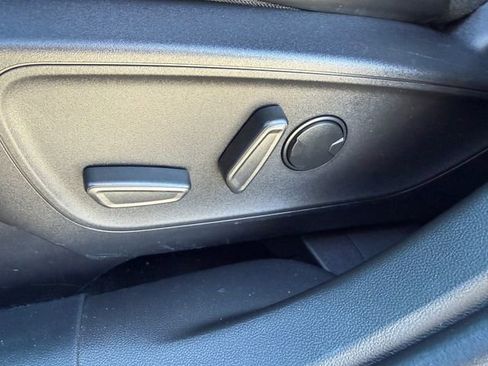 Used 2025 Ford Escape ST-Line w/ Tech Pack #1 image 20