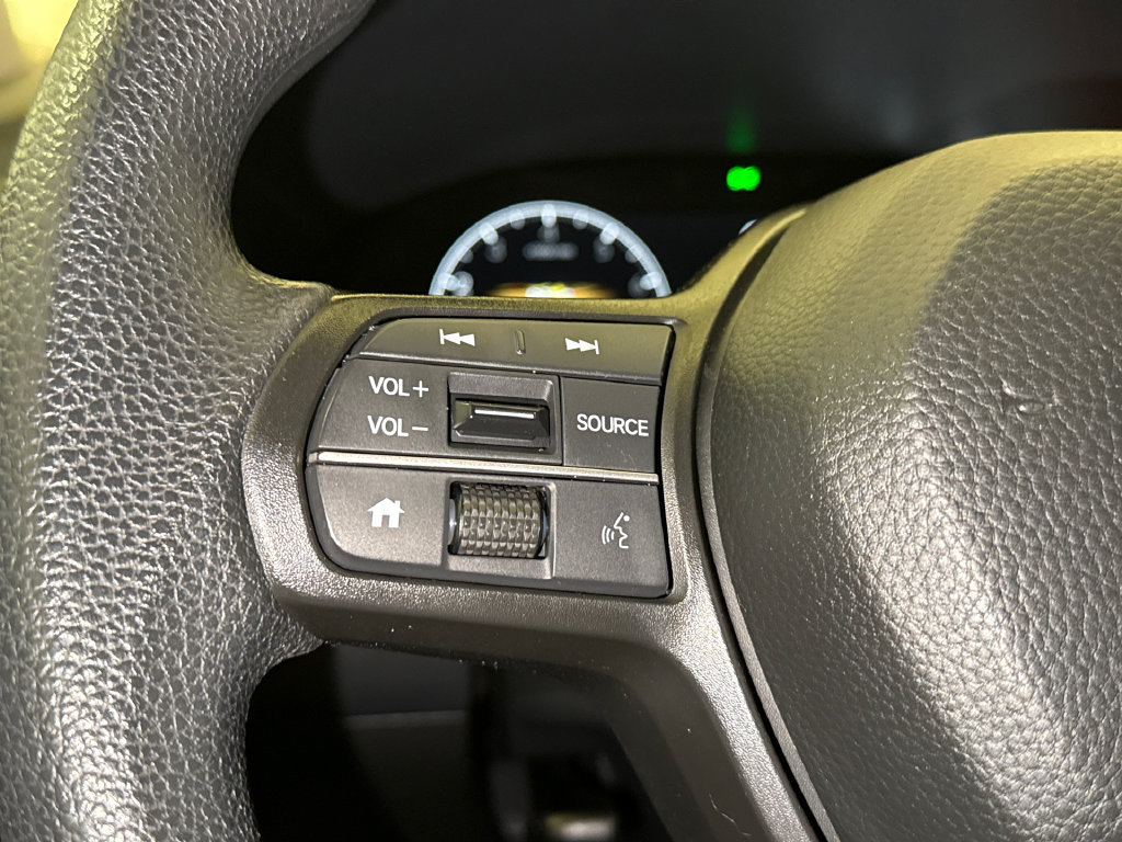 Certified 2024 Honda HR-V LX image 29