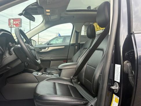 Used 2021 Ford Escape SEL w/ Technology Package AWD/4WD image 14