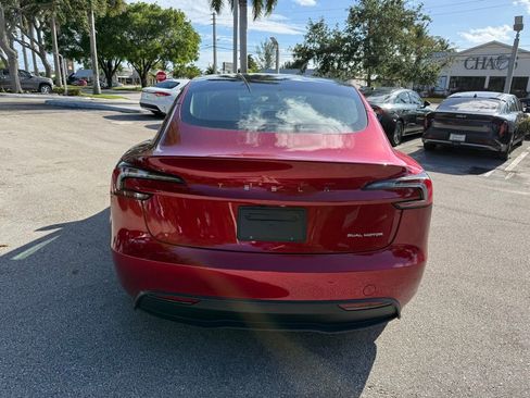Used 2025 Tesla Model 3 Long Range AWD/4WD image 5