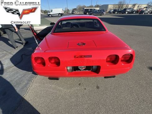 Used 1991 Chevrolet Corvette Convertible image 25
