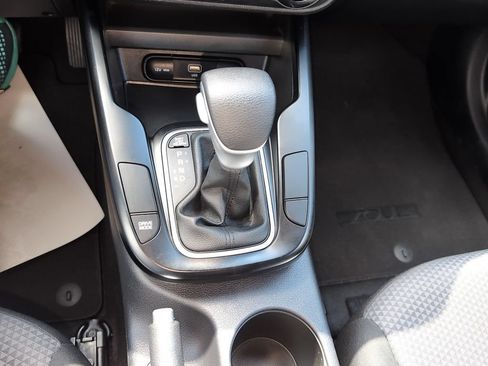 Used 2023 Kia Soul LX w/ Option Group 015 FWD image 21