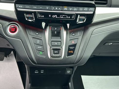 Used 2025 Honda Odyssey Sport-L image 21