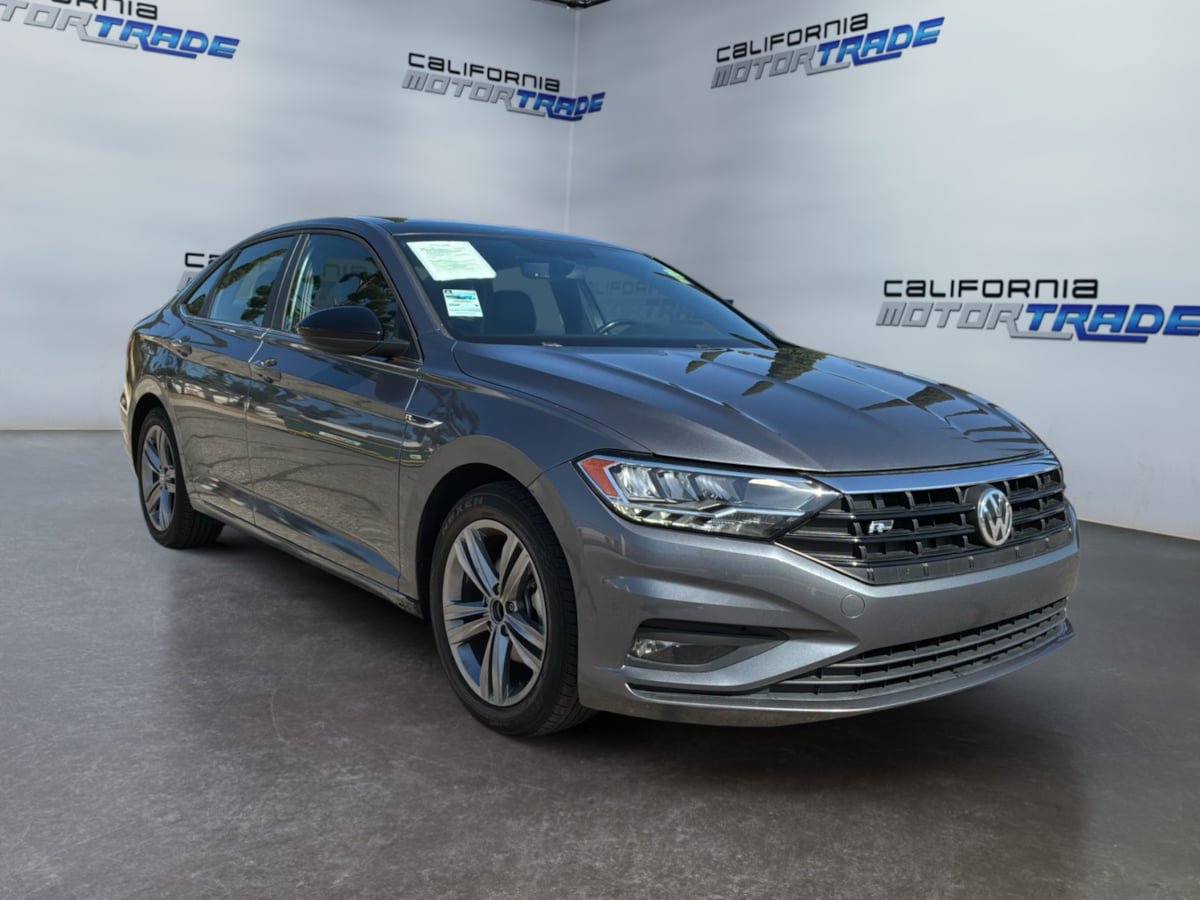 Used 2021 Volkswagen Jetta R-Line FWD image 3