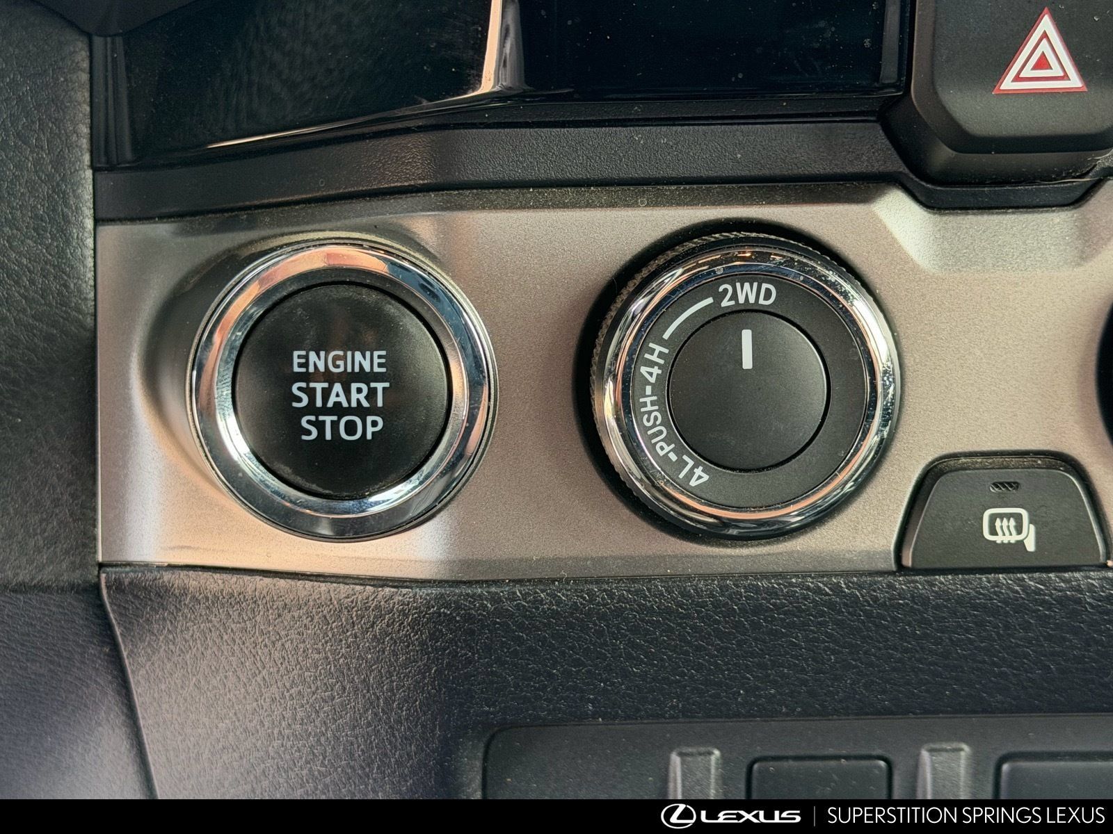Used 2016 Toyota Tacoma Limited w/ Towing Package AWD/4WD image 32