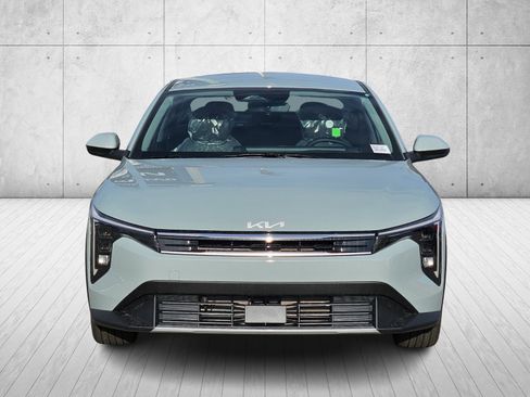 New 2025 Kia K4 EX image 2