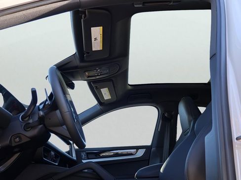 New 2026 Porsche Cayenne Coupe AWD/4WD image 37