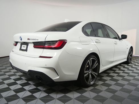 Used 2022 BMW 330e w/ M Sport Package RWD image 3