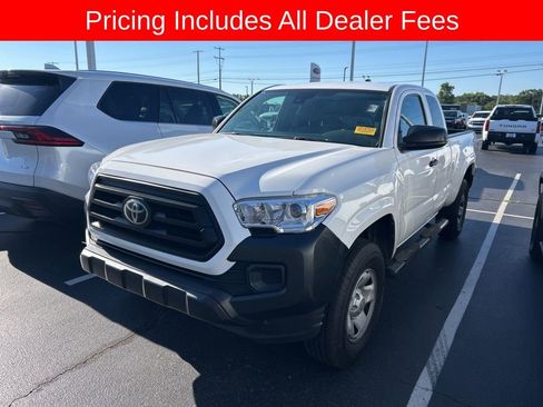 Used 2022 Toyota Tacoma SR RWD image 11