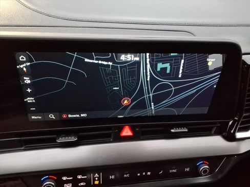 Used 2023 Kia Sportage EX image 21