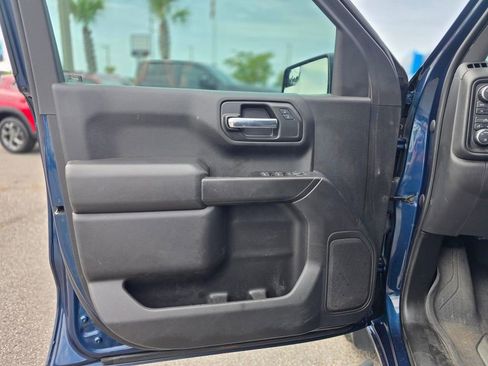 Used 2023 Chevrolet Silverado 1500 Custom AWD/4WD image 14