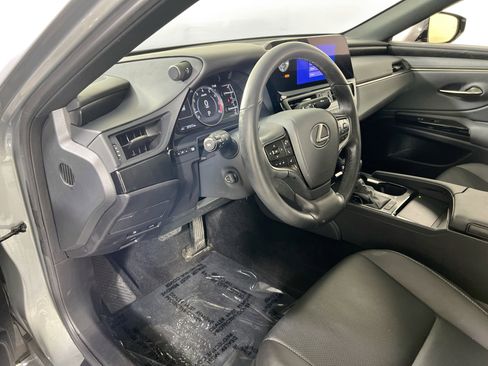 Used 2023 Lexus ES 350 w/ Premium Package image 9