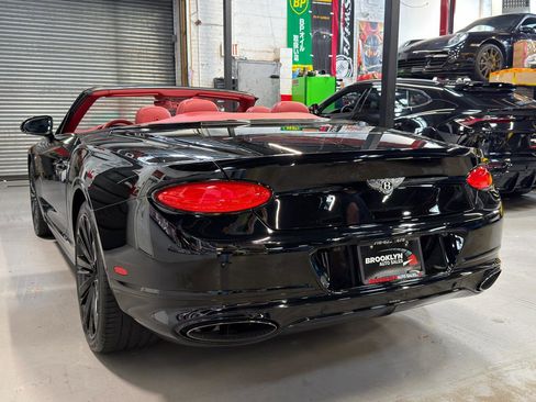 Used 2022 Bentley Continental GT Speed image 9