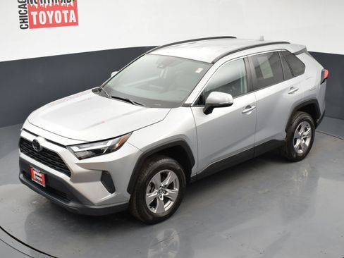 Used 2022 Toyota RAV4 XLE image 23