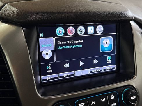 Used 2015 Chevrolet Suburban LTZ RWD image 61