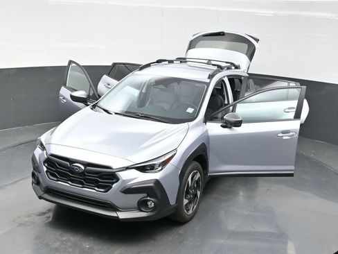 Used 2024 Subaru Crosstrek 2.5i Limited image 41