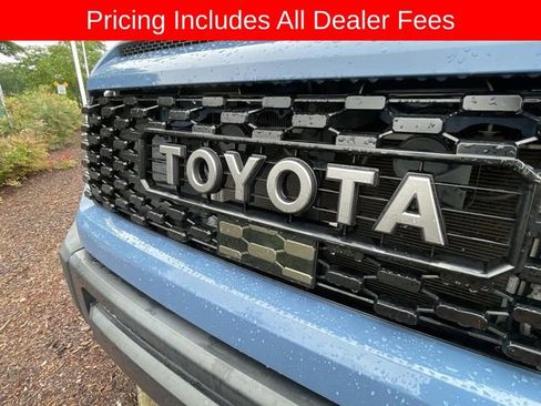 Used 2021 Toyota Tundra SR5 w/ SR5 Leather Package AWD/4WD image 13