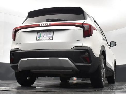 Used 2026 Kia Seltos LX AWD/4WD image 13