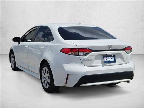 Used 2021 Toyota Corolla LE FWD image 7