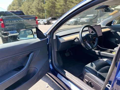 Used 2018 Tesla Model 3 Long Range image 9