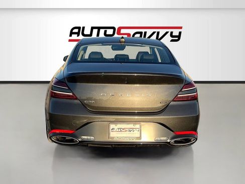 Used 2022 Genesis G70 3.3T RWD image 6