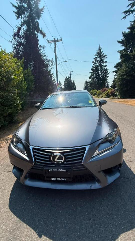 Used 2016 Lexus IS 300 AWD image 4