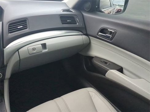 Used 2019 Acura ILX w/ Premium Package image 14