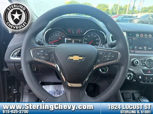 Used 2016 Chevrolet Cruze LT w/ Sun And Sound Package FWD image 7
